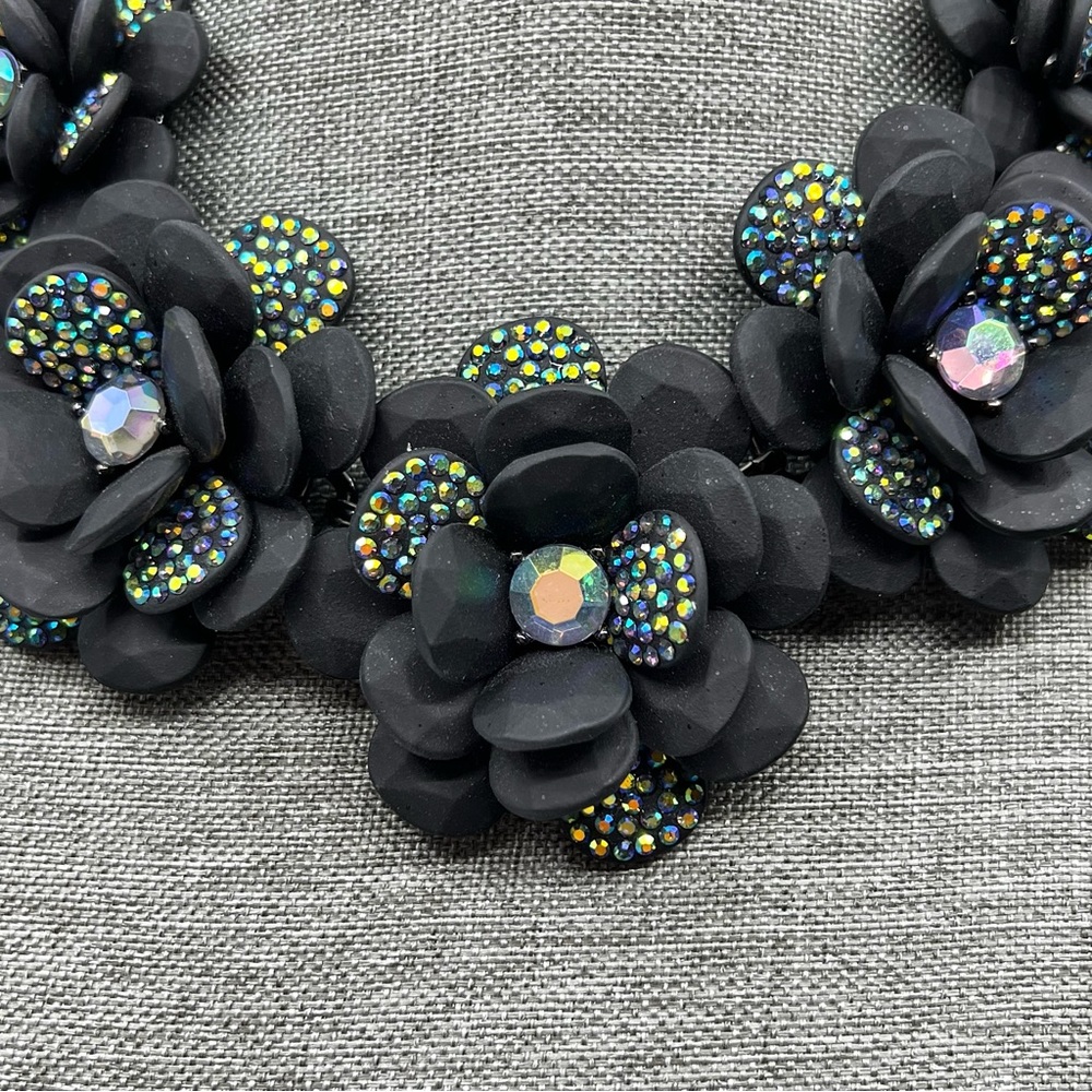 Betsey Johnson ‘Dark Magic’ Black Floral Necklace & Earrings Set Retired/HTF! - Picture 4 of 14